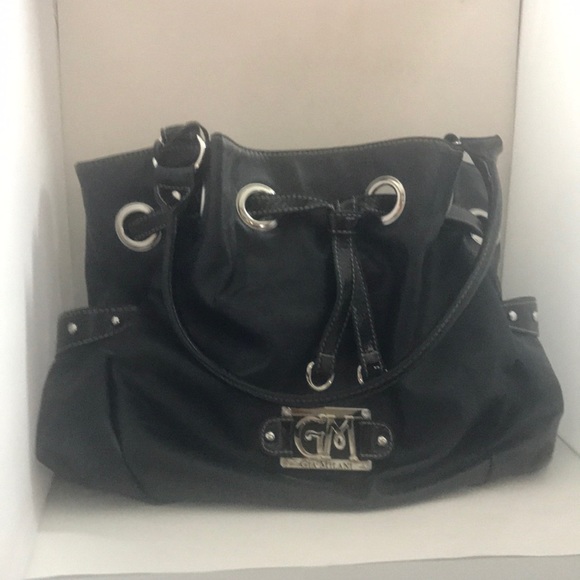 Gia Milano - Picture 1 of 5